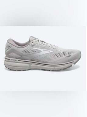 Brooks Women’s Running Shoe in Light Gray and White Size 8